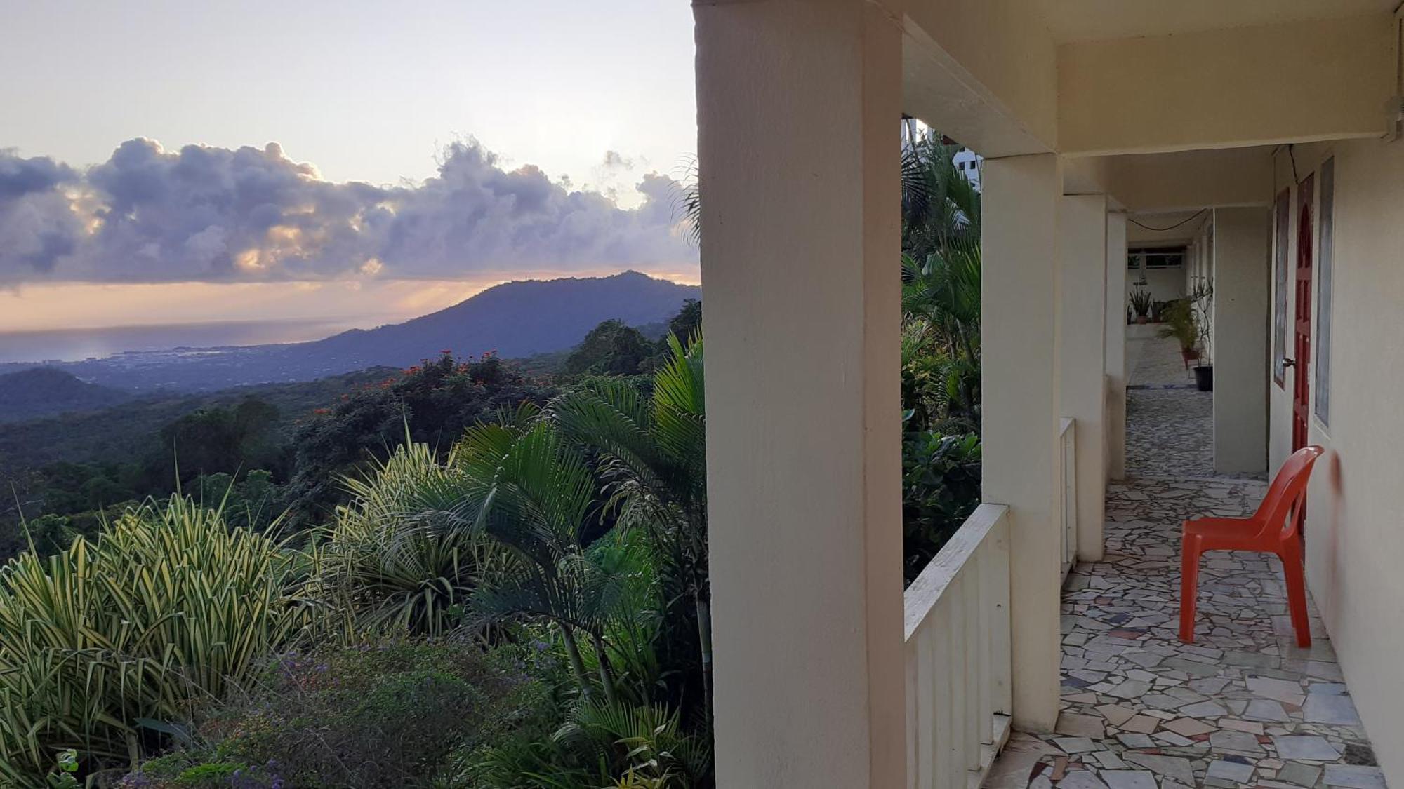 Dave Parker Eco Lodge Hotel Apia Exterior photo
