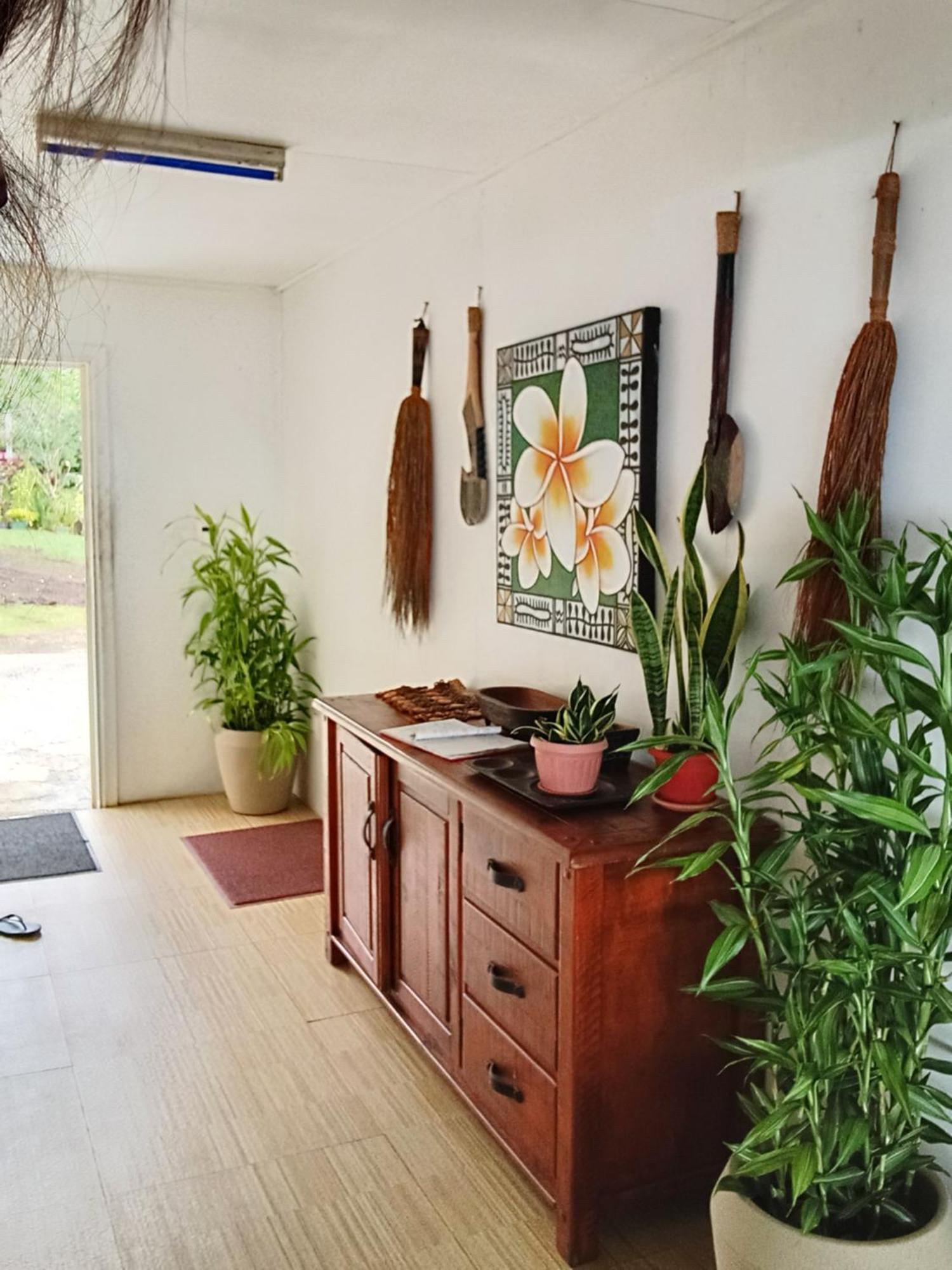 Dave Parker Eco Lodge Hotel Apia Exterior photo